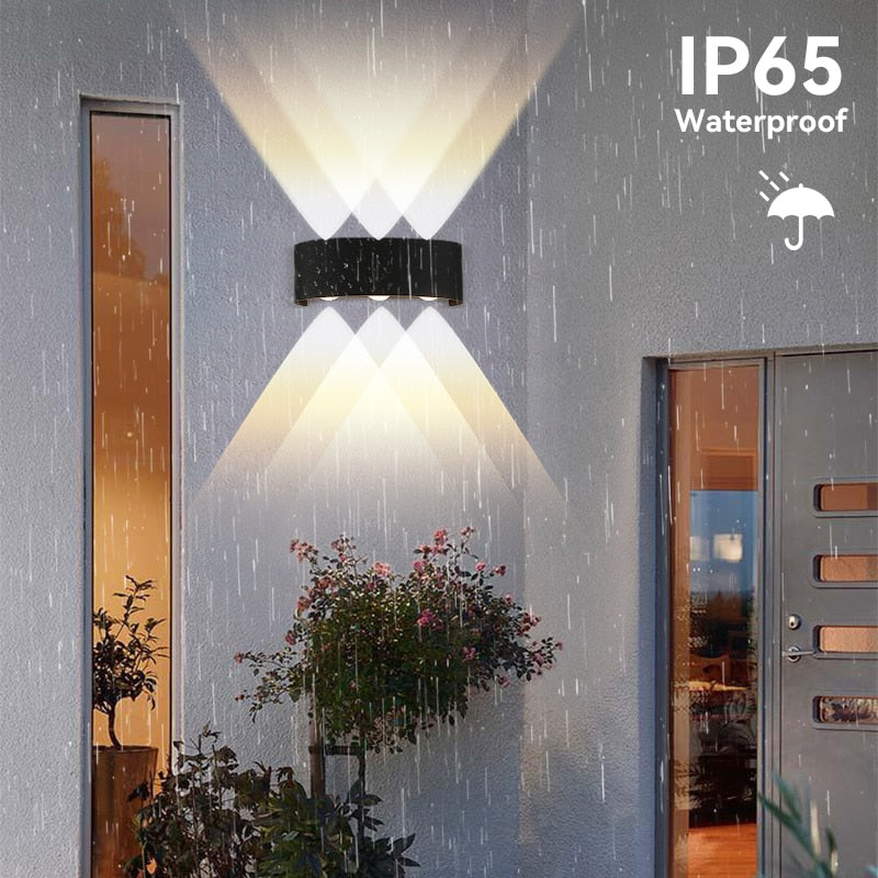 Indoor/outdoor wall light 